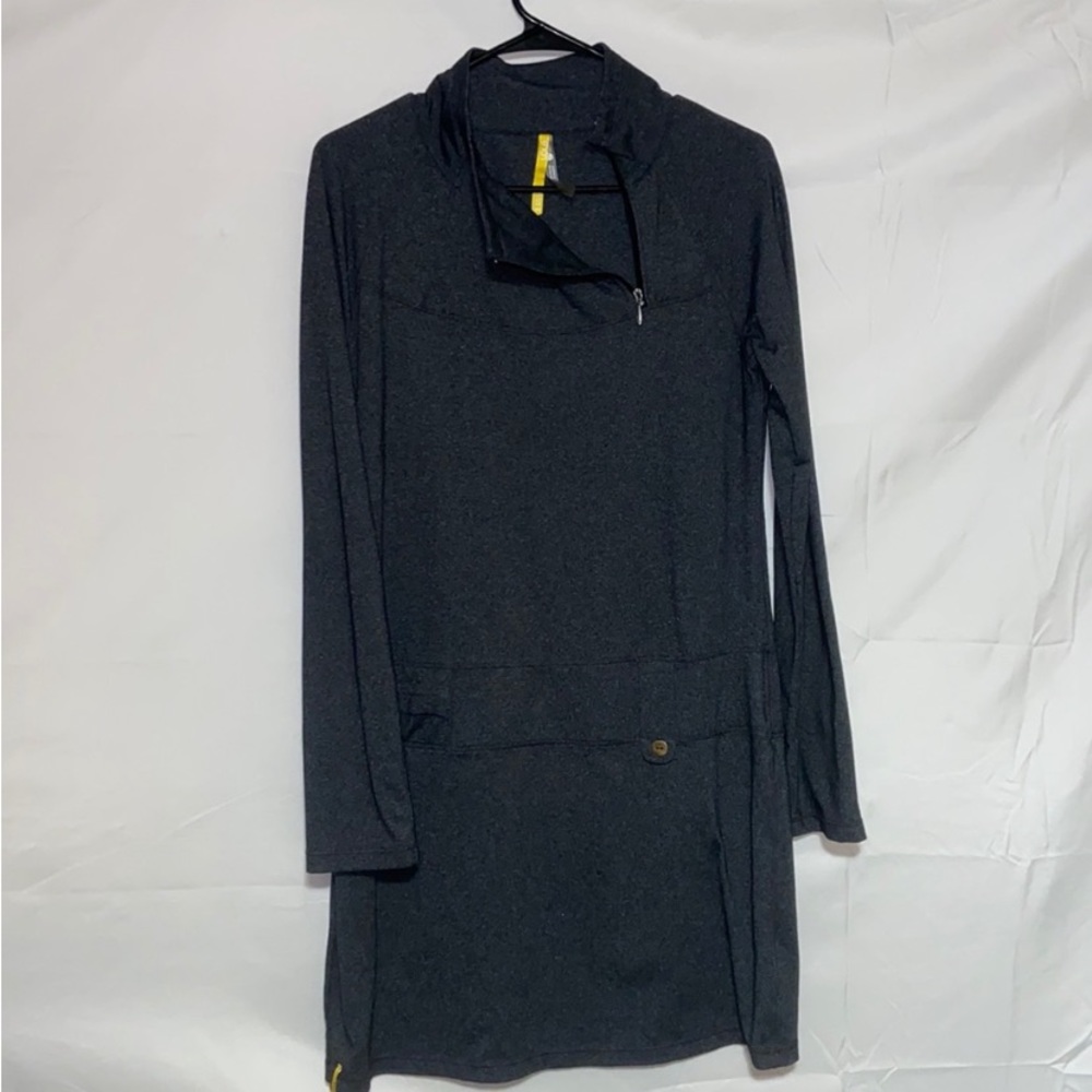 Lole Long sleeve dress size medium